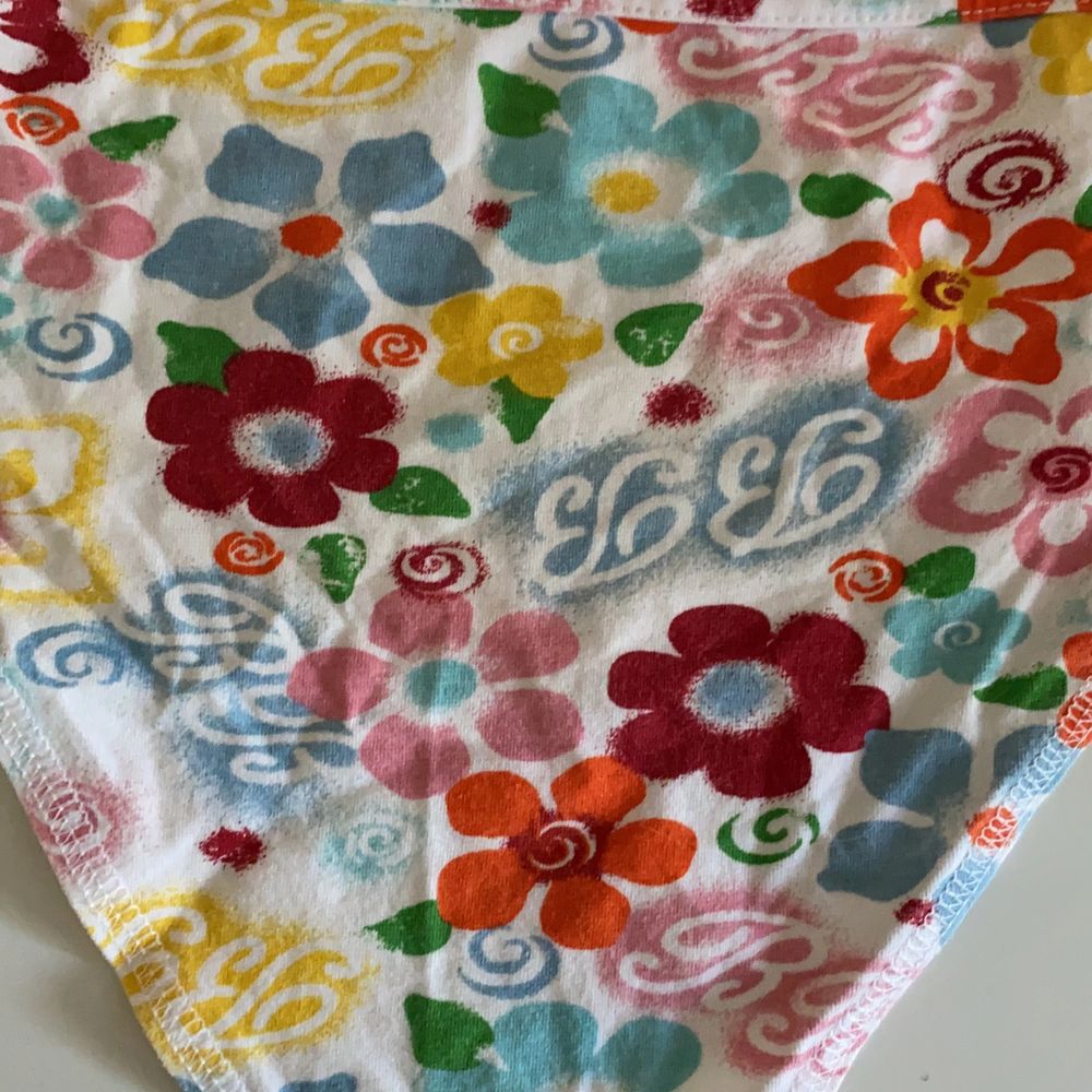 Skit snygg att ha i håret eller på vilket annat vis du kommer på att styla det! Köparen står för frakt! ❤️🥰. Accessoarer.