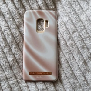 Samsung S9 skal - Säljer detta samsung S9 skalet från Ideal of sweden. Köparen står för frakt!