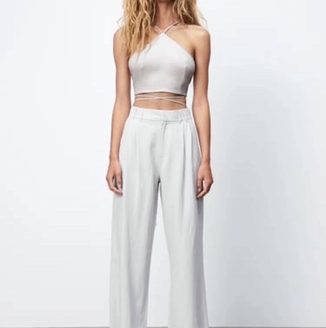 Topp från Zara i Storlek M