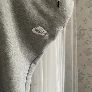 Nike sweatpants från Nike som köptes för 420kr, rätt så bra skick och använts några gånger. 