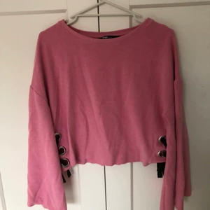 Rosa tröja - Knappt använd. Därav till salu.