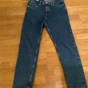 H&M baggy Jeans.  Storlek 33/32  - Baggy H&M denim jeans. 