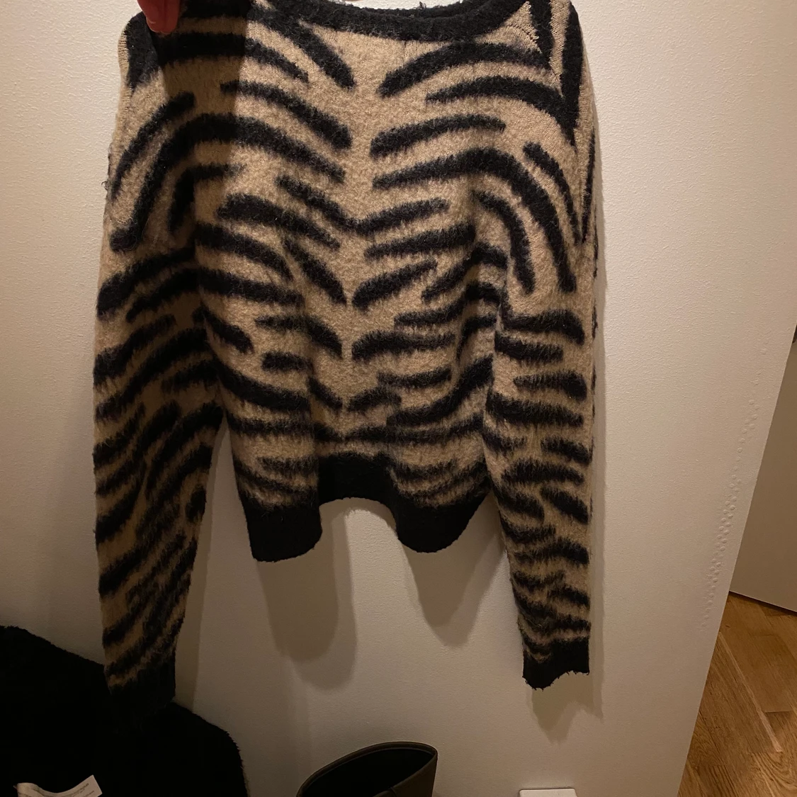 Brun oanvänd zebra tröja 🤎 - 91