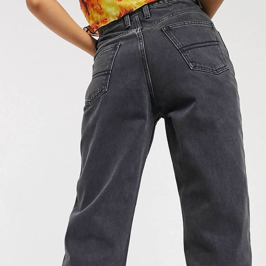 Gråa raka jeans - 91