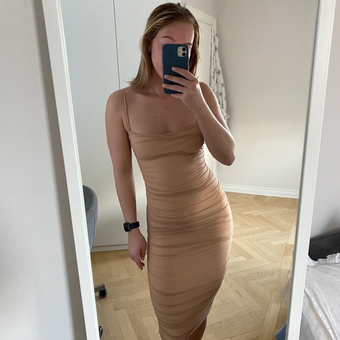 Beige klänning från Ohpolly