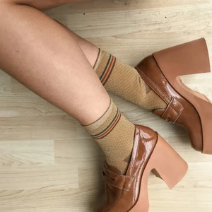 Bruna Klackar - Fina ”vintage liknande” klackar från ASOS, använt ett fåtal gånger men i grymt skick! Hör av med fler frågor! säljes för har så svårt att gå i klackar 🥴 älskar dem dock 