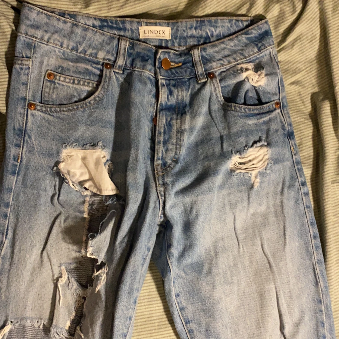 Slitna jeans, strl 34 - 90