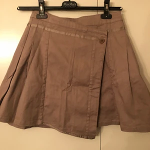 Brun kjol - Skit snygg kjol från hunkydory i storlek s