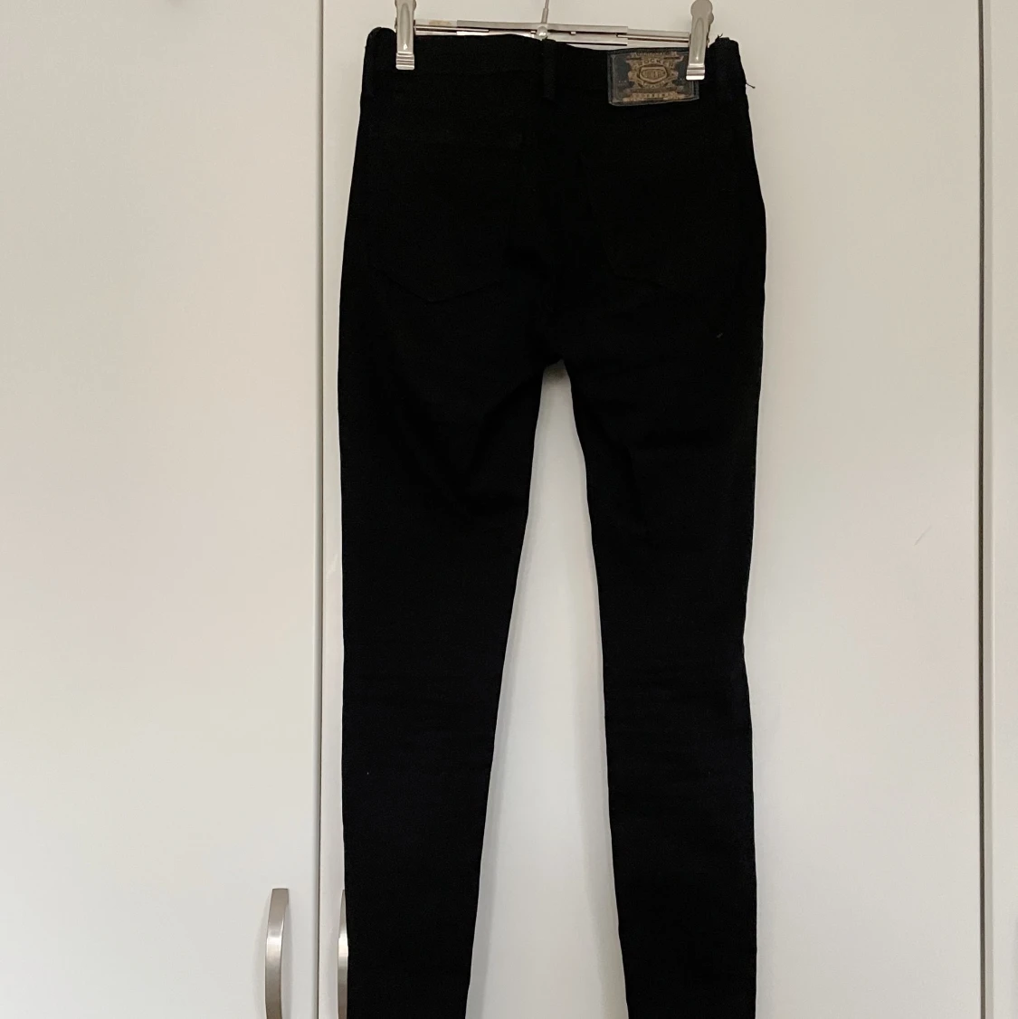 Tighta svart jeans  - 90