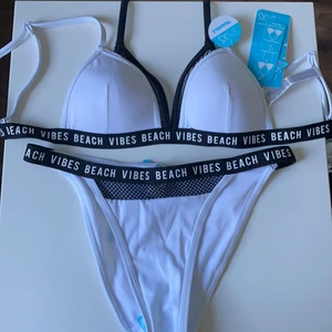 Bikini - Skit cool bikini från New Yorker. Den är aldrig använd och lapparna sitter kvar. Väldigt skönt material.