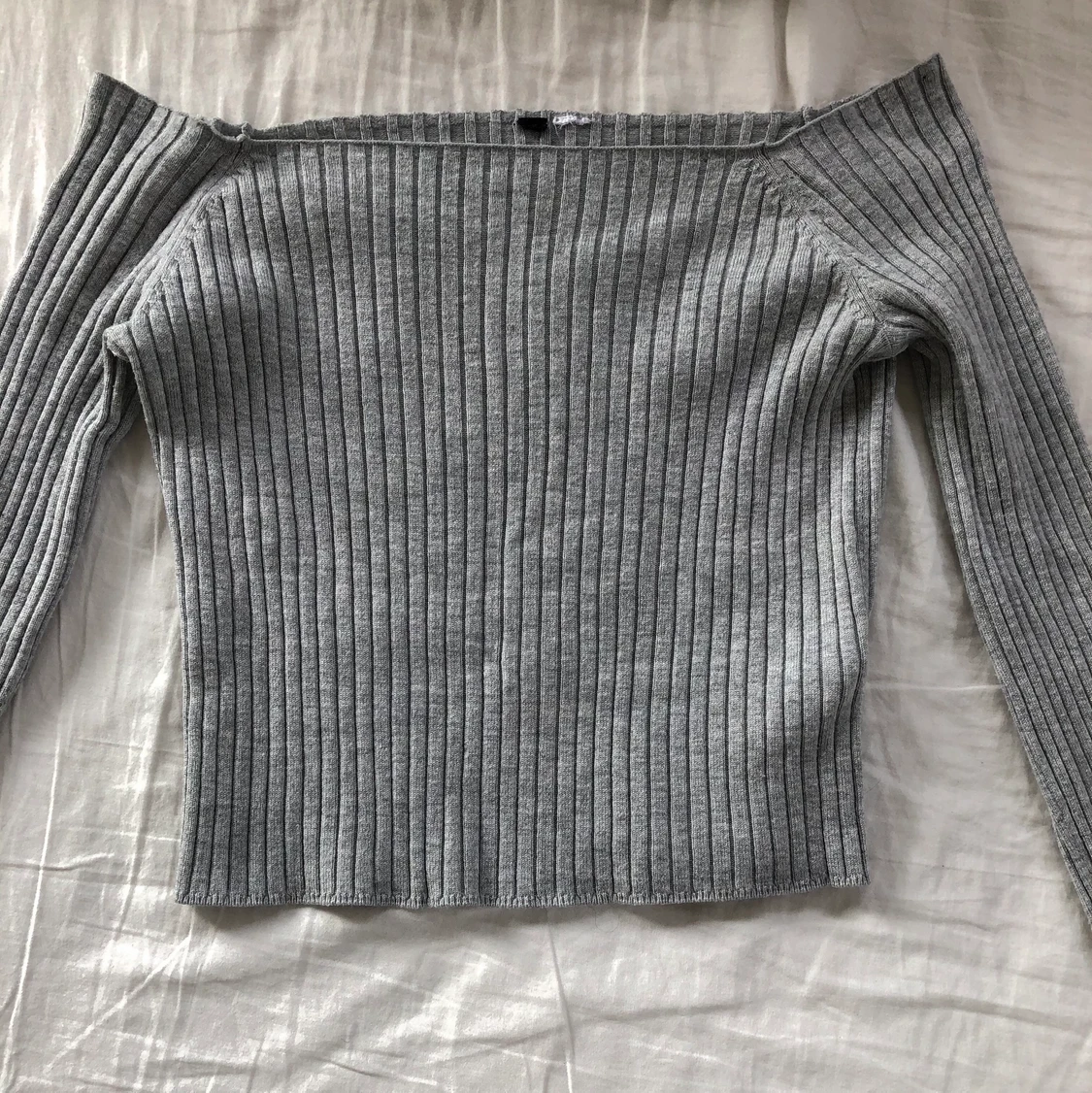 Grå tröja utan band  - 91