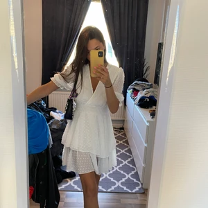 Klänning  - Super söt klänning som inte kommer till användning längre 