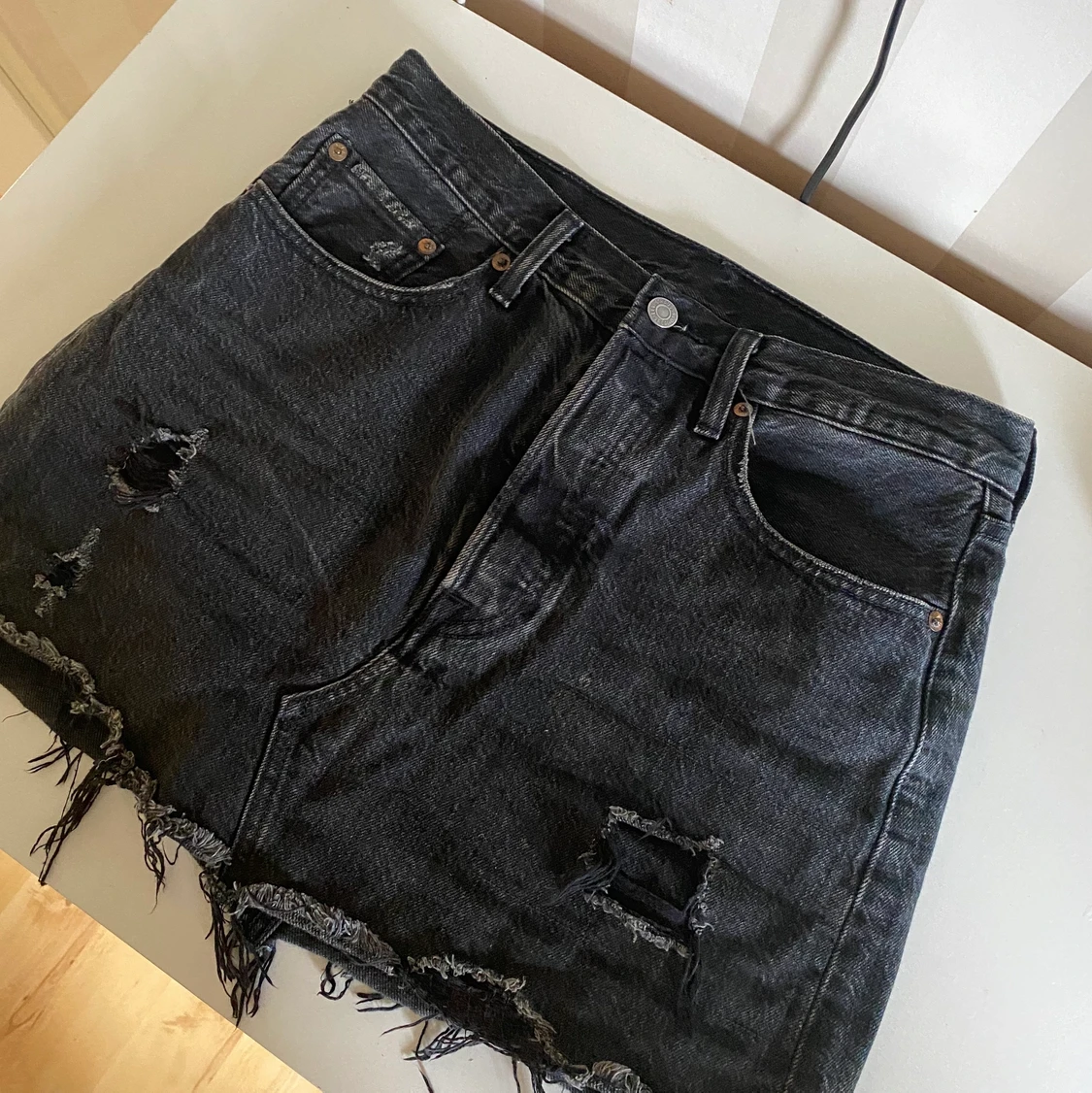 Svart jeanskjol Levis  - 91