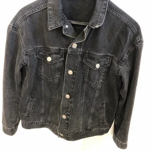 Denim jacket  - Washed black denim jacket (Size M)