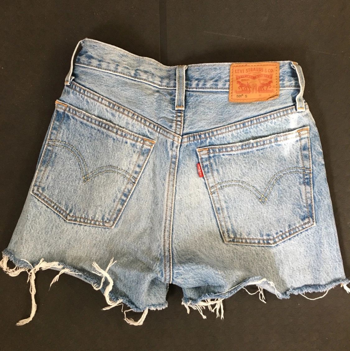 Levis Shorts - 90