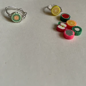 Fruktring🍎🍉🍊🍋🍓 - Frukt ring i silver med valfri frukt