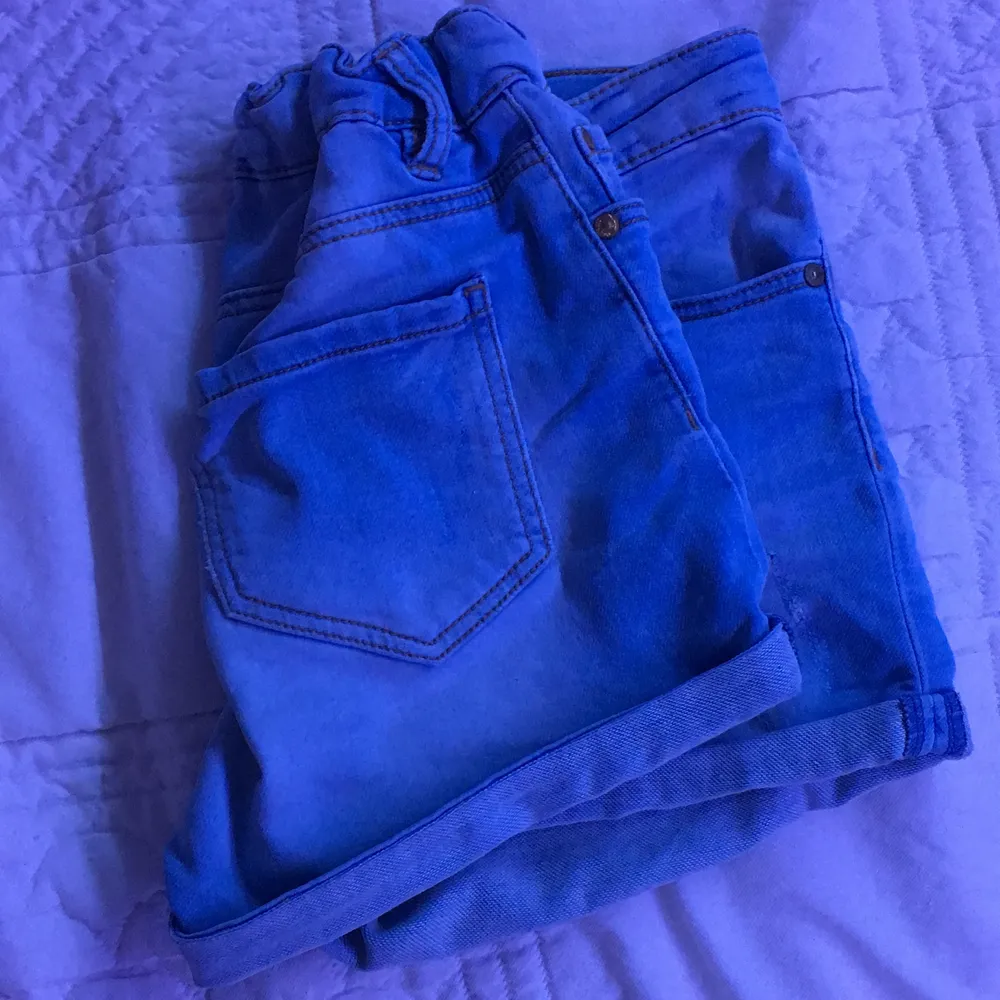 Ljusblåa shorts från Lindex.. Shorts.
