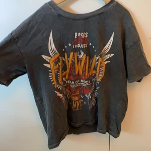 T shirt - Tröja från pull and bear st s aldrig använd