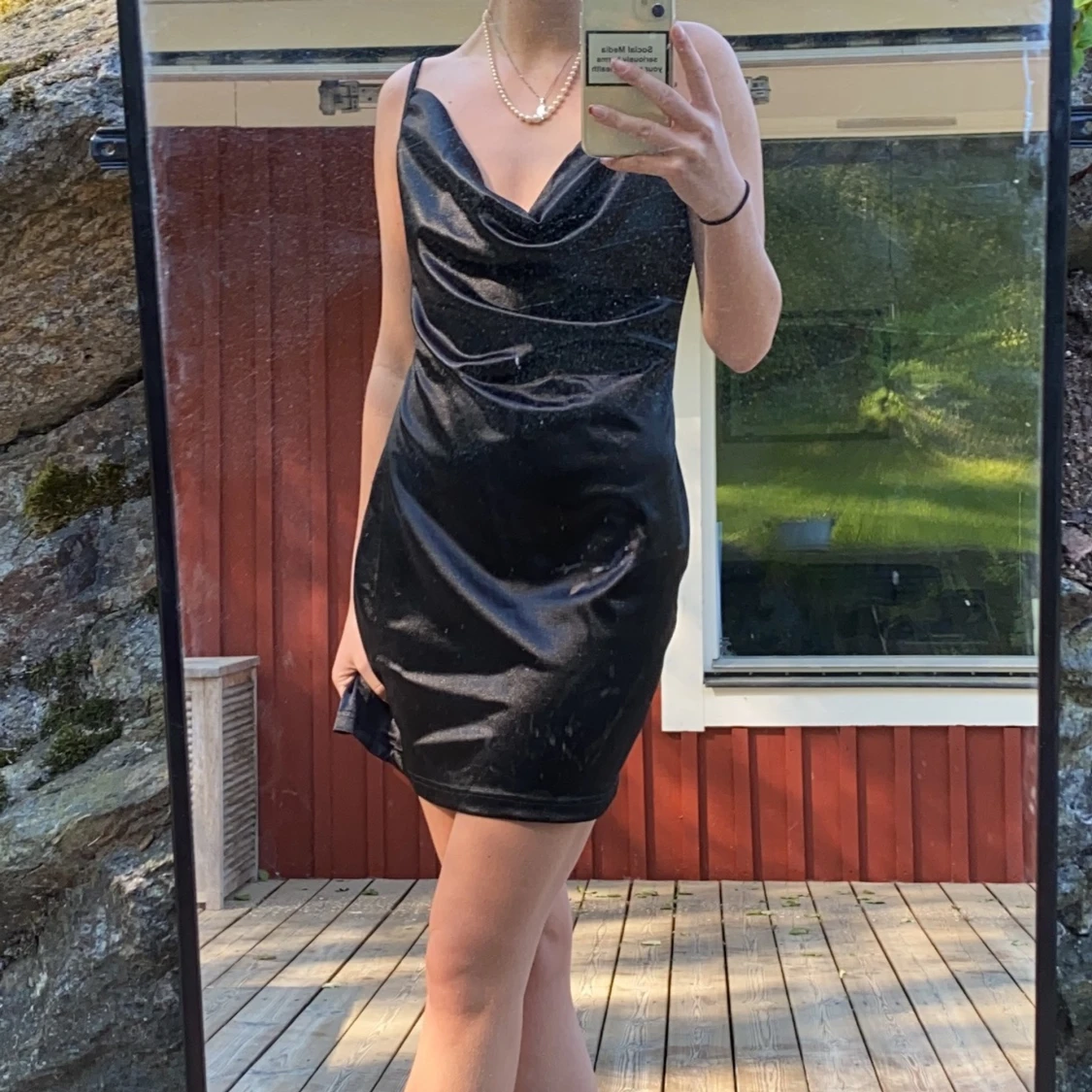 Svart kortklänning i siden - 90