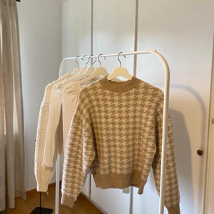 Stickad tröja - Säljer en mysig stickad tröja💗 Samma skick som när den köptes ny. Kom pm för mer bilder. Du står för frakt!😇