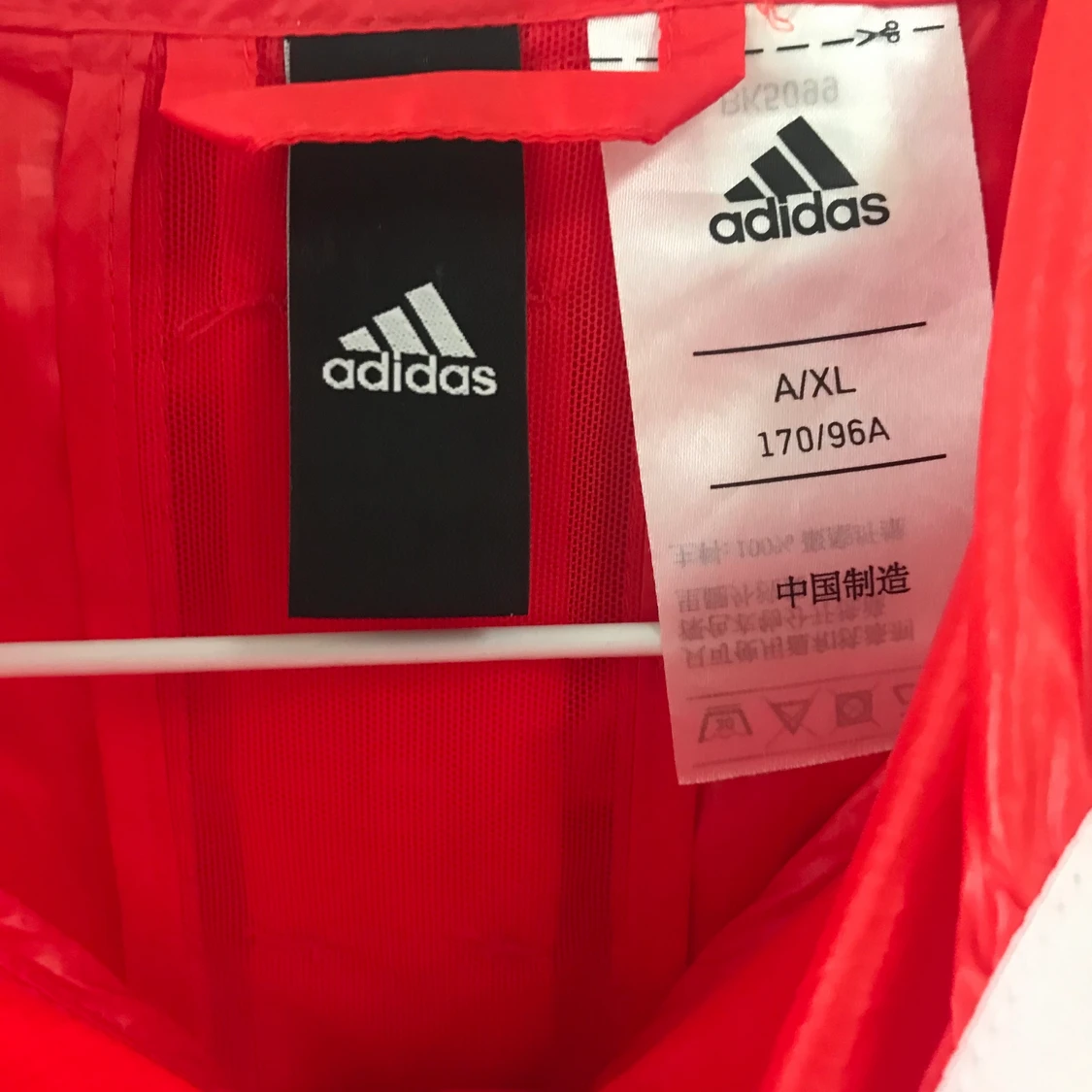 ADIDAS RÖD WINDBREAKER JACKA - 91