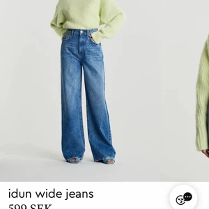 Idun jeans - Vida jeans med slitning på knäna, mörkblå uttvät 