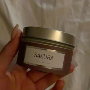 Doftljus  - säljer detta doftljus! luktar gott & fräscht. Frakt tillkommer.