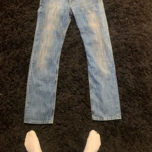 Lee  - Säljer mina lee jeans storlek 31-32 baggy jeans 