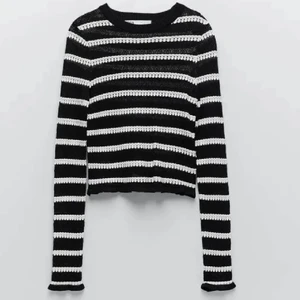 Tröja - Säljer denna snygga tröja från zara!! SLUTSÅLD! Köp för 250 kr