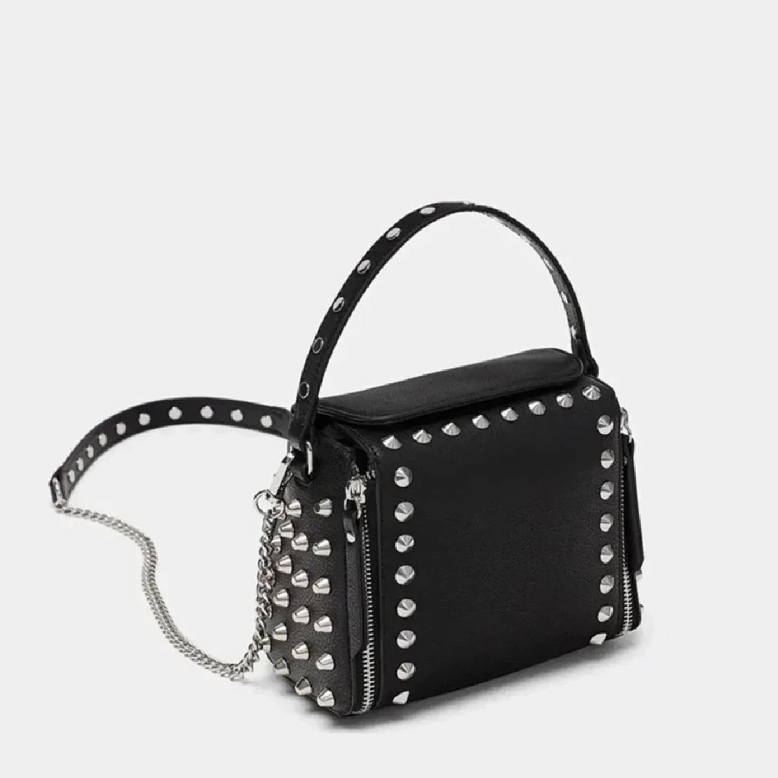 Zara väska med nitar - 90