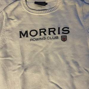 Säljer min Morris stickade tröja i storlek S, använd men finns mycket kvar i den!