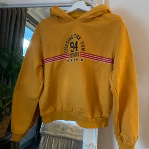 Hoodie från H&M - Fin hoodie från H&M! Frakt tillkommer💓