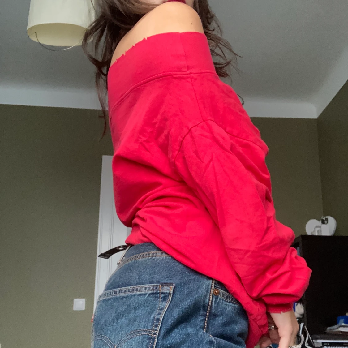 Röd off-shoulder tröja - 91