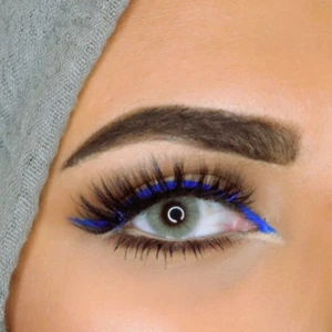 FÄRGADE ÅRS LINSER - Quartz - FÄRGADE LINSER -  (ursprungs pris: 299kr)              CE & ISO Certifierade • 14,2 Diameter               Håller i ett år vid rätt vård - Bekväma & skavfria                               Dessa omtalade linser är speciellt framtagna med en hög-pigmenterande formula för att täcka även det brunaste ögonfärgerna. Linserna ger ett mycket naturligt resultat!                                           KAMPANJ ERBJUDANDE PÅ ALLT                      VÄLJ 3 PRODUKTER - BETALA FÖR 2 (Pma)