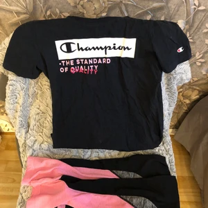 Aktivitets set - Aktivitet set tshirten från stadium strl xs och byxorna strl 146