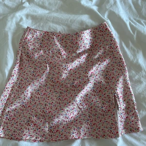 princess polly kjol - superfin helt oanvänd kjol från princess polly💖💖 