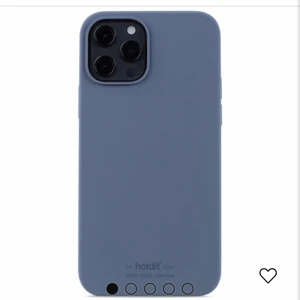 Holdit telefonskal - Säljer mitt helt nya skal fårn holdit då jag råkade köpa för fel modell. Den är för IPhone 12/12 pro!!! Köptes för 170kr på elgiganten!
