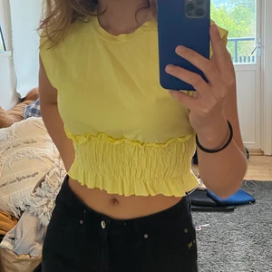 Gul topp från zara - Superfin gul topp fån Zaras förra sommar kollektion