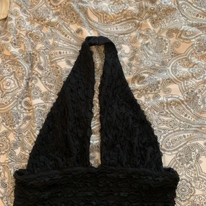 Tröja från SHEIN  - Tröja från SHEIN fast svart aldrig använt säljer pågrund av fel storlek 