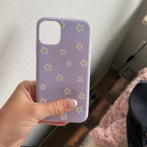 Gulligt skal - Fint gulligt skal som är oandvändt. Passar iPhone 11 & IPhone XR. 💙💙💙