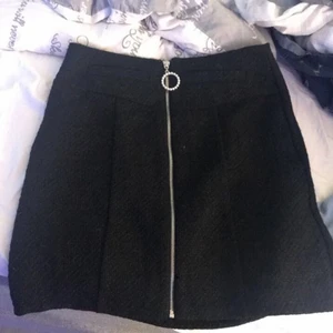 Kjol - As snygg😫 men tyvärr för stor aldrig använd 