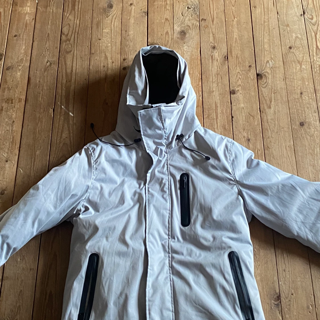 E sänder i fikan  - 90