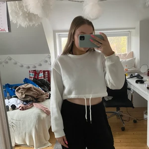 Topp  - Topp från SHEIN. Storlek M