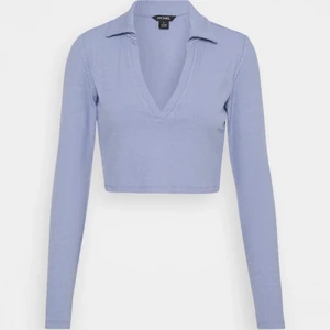 Monki topp - Topp med krage från monki köpt julen 2020. Använd 1-2 gånger. Storlek M. 