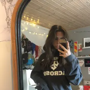 Ascool Champion vintage hoodie köpt på beyond retro strl S/M! Buda i kommenterna!!
