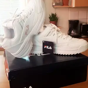 New and unused  Fila shoes,siize 42