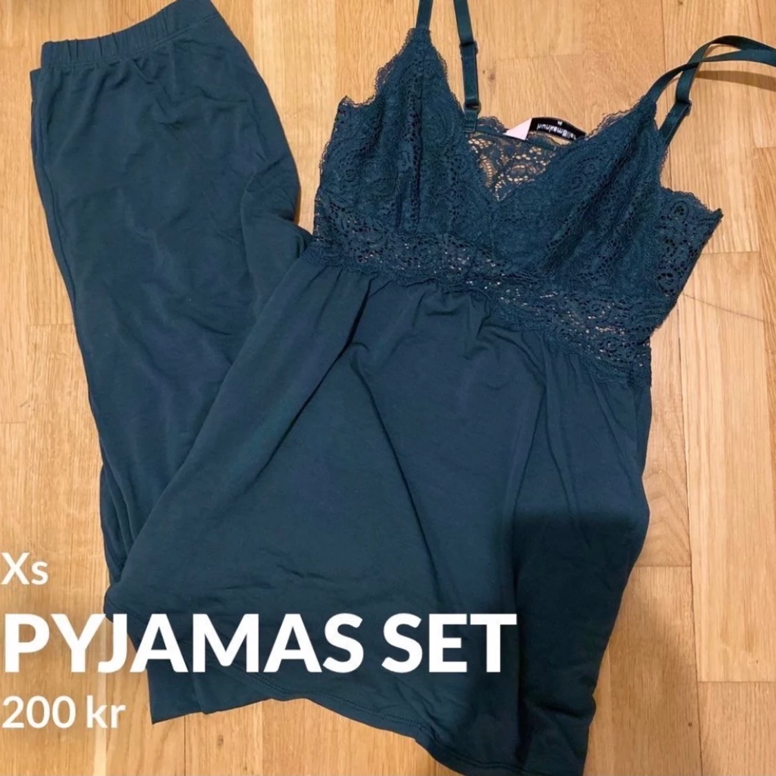 Pyjamas set. Helt ny, ej använd. 