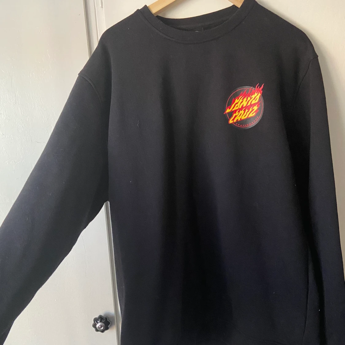 Santa Cruz Longsleeve (Flame Dot)