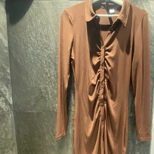 Klänning  - Aldrig använd 