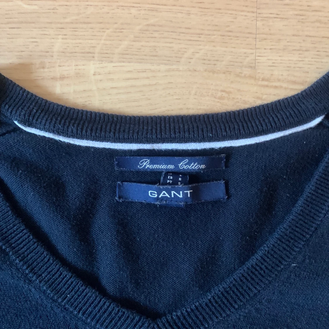 Mörkblå stickad tröja  - 91